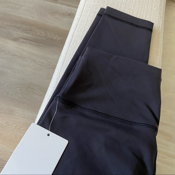 lululemon Wunder Train 25" HR Black NWT - Size 6 - Picture 4 of 7